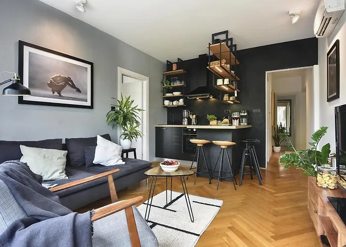 Appartement Place To Be - In The Centre With Private Parking